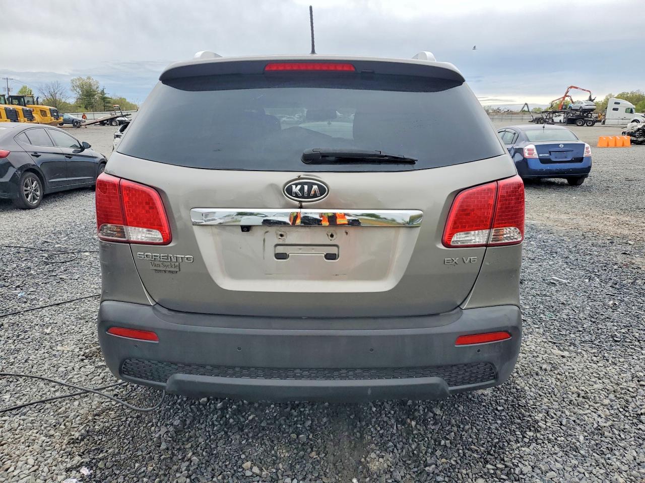 2011 KIA SORENTO