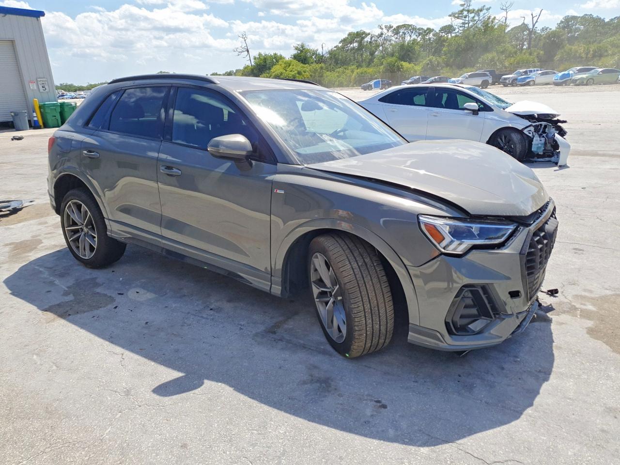 2025 AUDI Q3