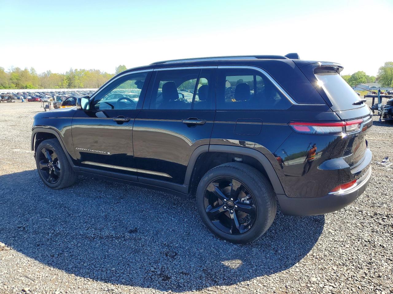 2023 JEEP CHEROKEE