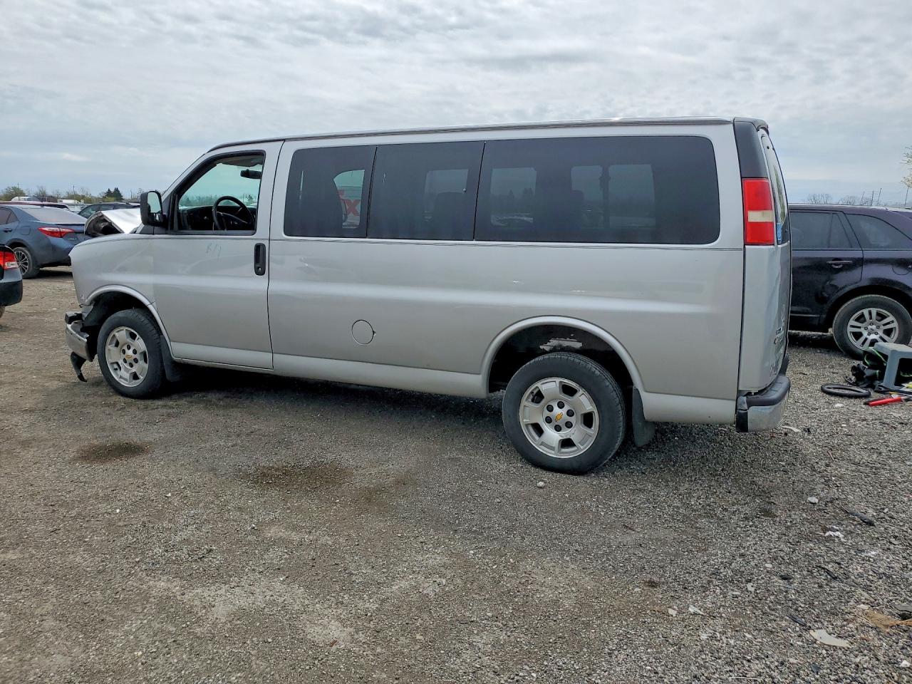 2010 CHEVROLET EXPRESS
