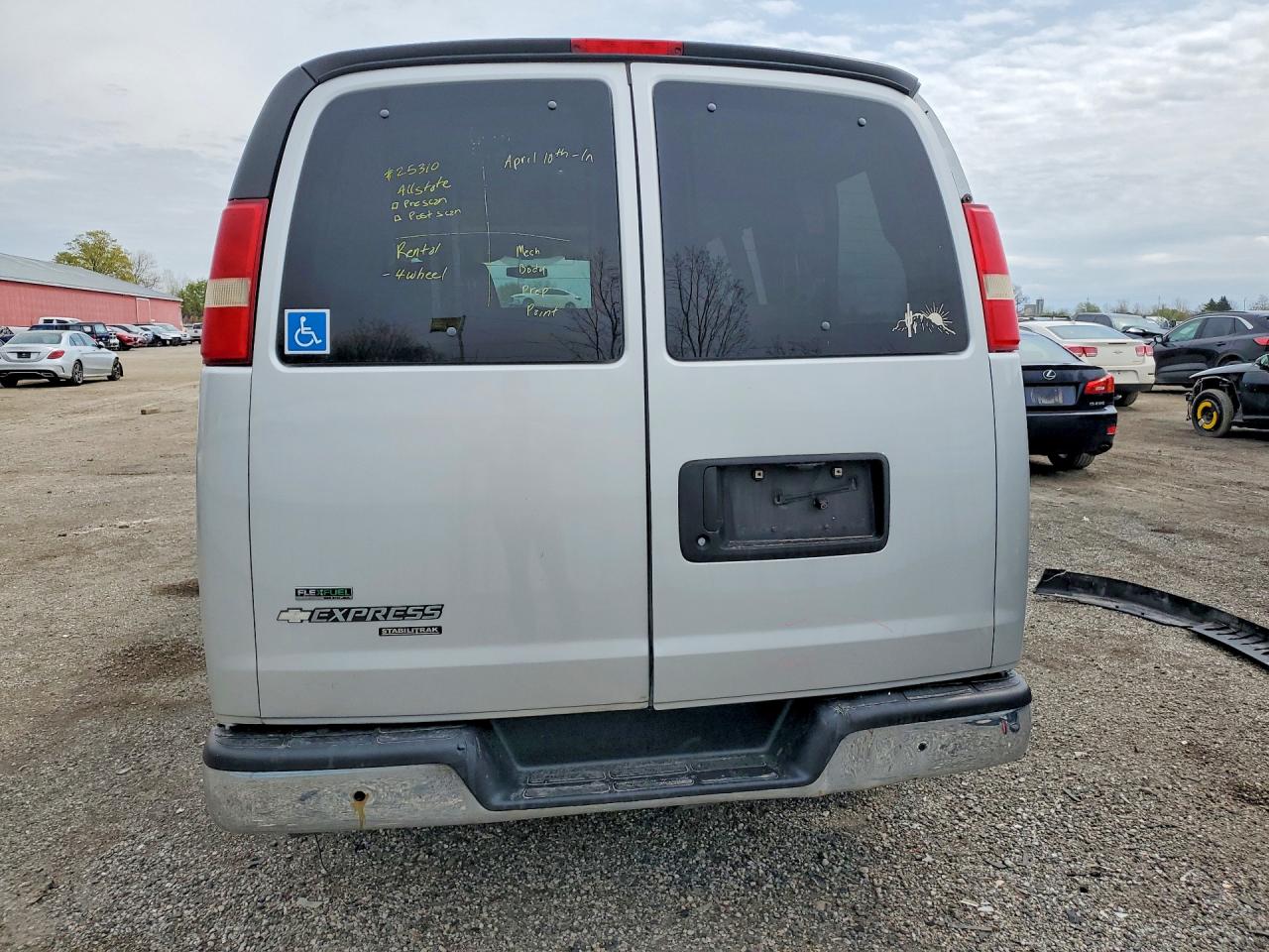 2010 CHEVROLET EXPRESS