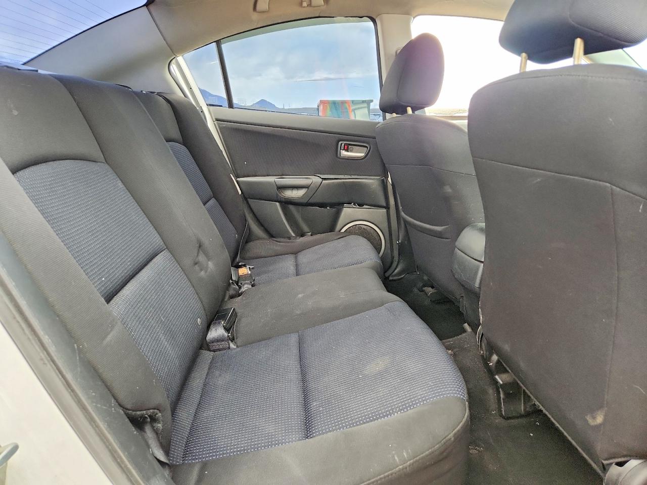 2005 MAZDA MAZDA3