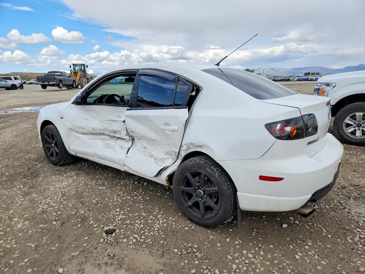 2005 MAZDA MAZDA3