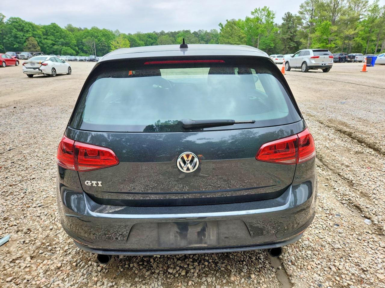 2016 VOLKSWAGEN GTI