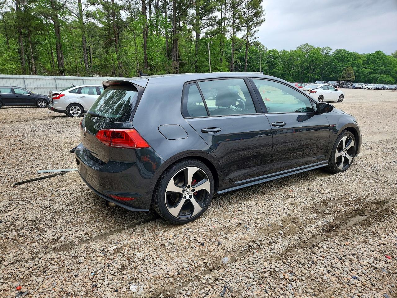 2016 VOLKSWAGEN GTI