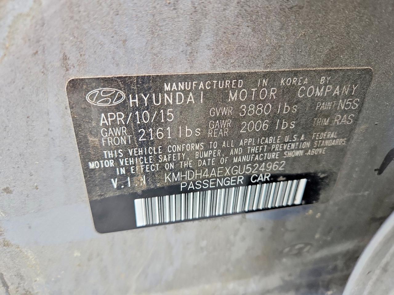 2016 HYUNDAI ELANTRA SE