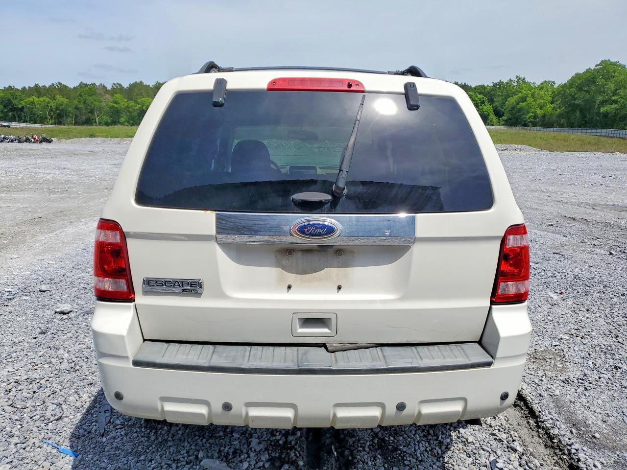 2011 FORD ESCAPE