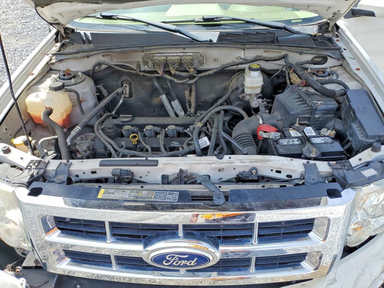 2011 FORD ESCAPE