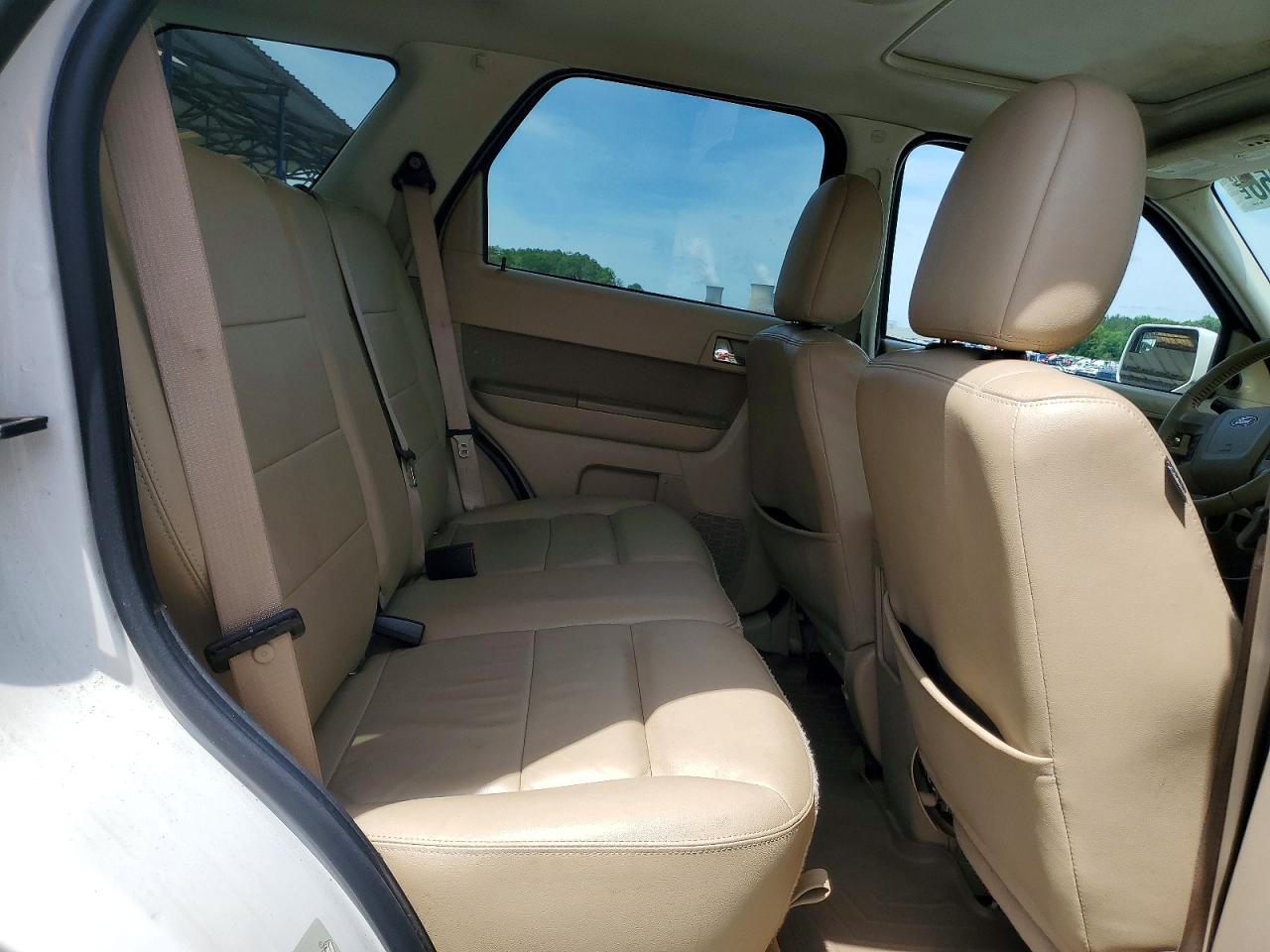 2011 FORD ESCAPE