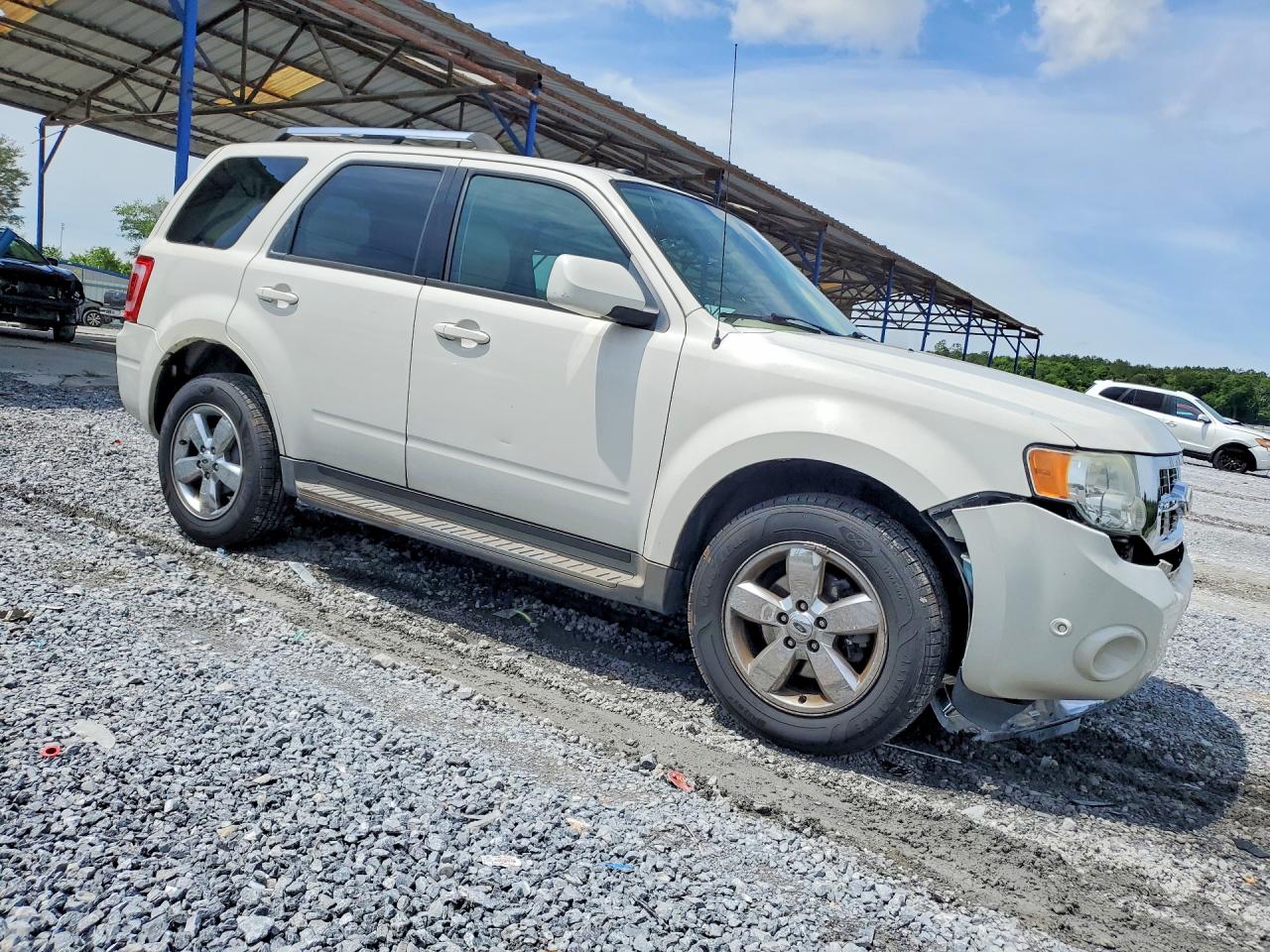 2011 FORD ESCAPE