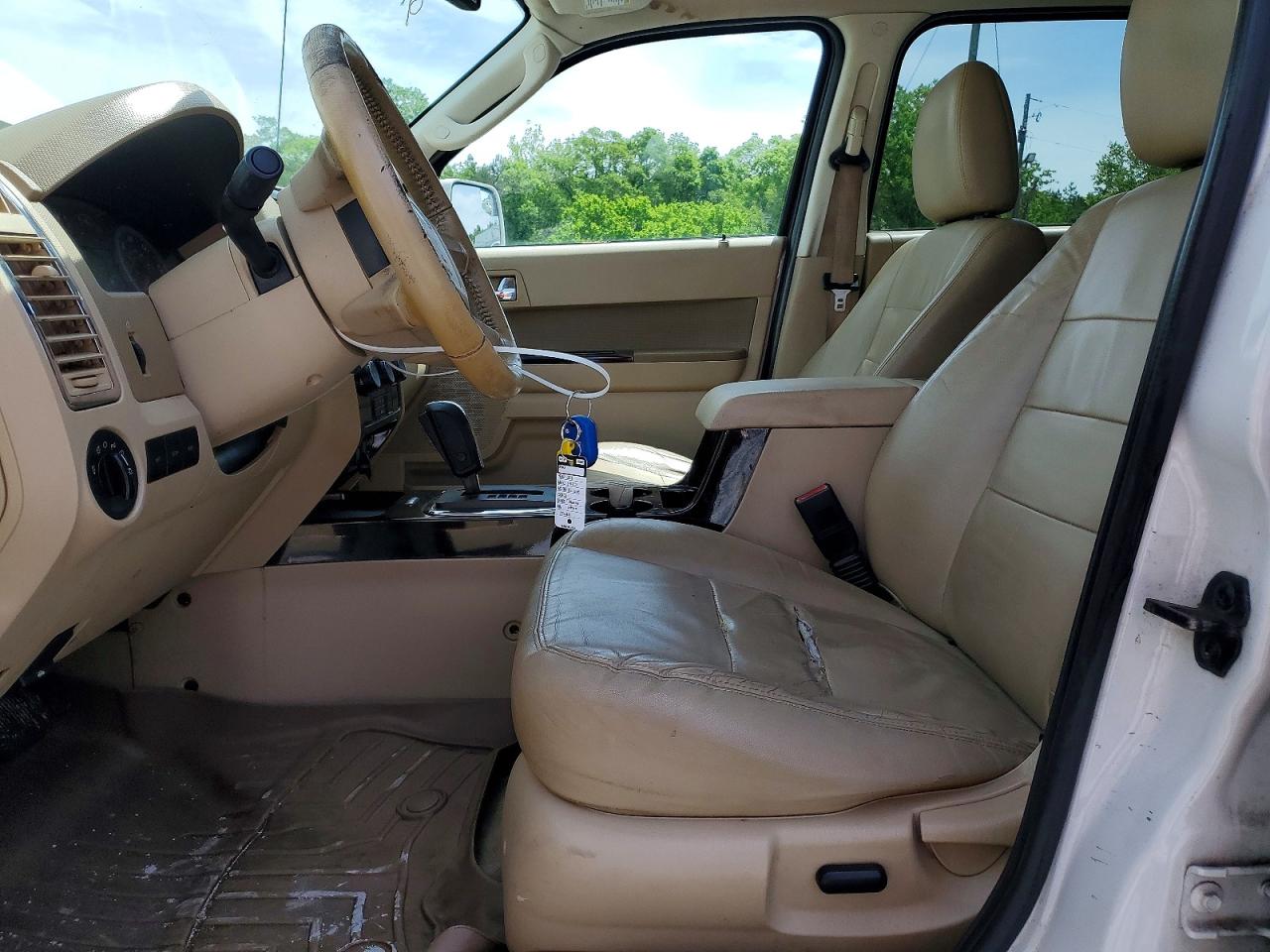 2011 FORD ESCAPE