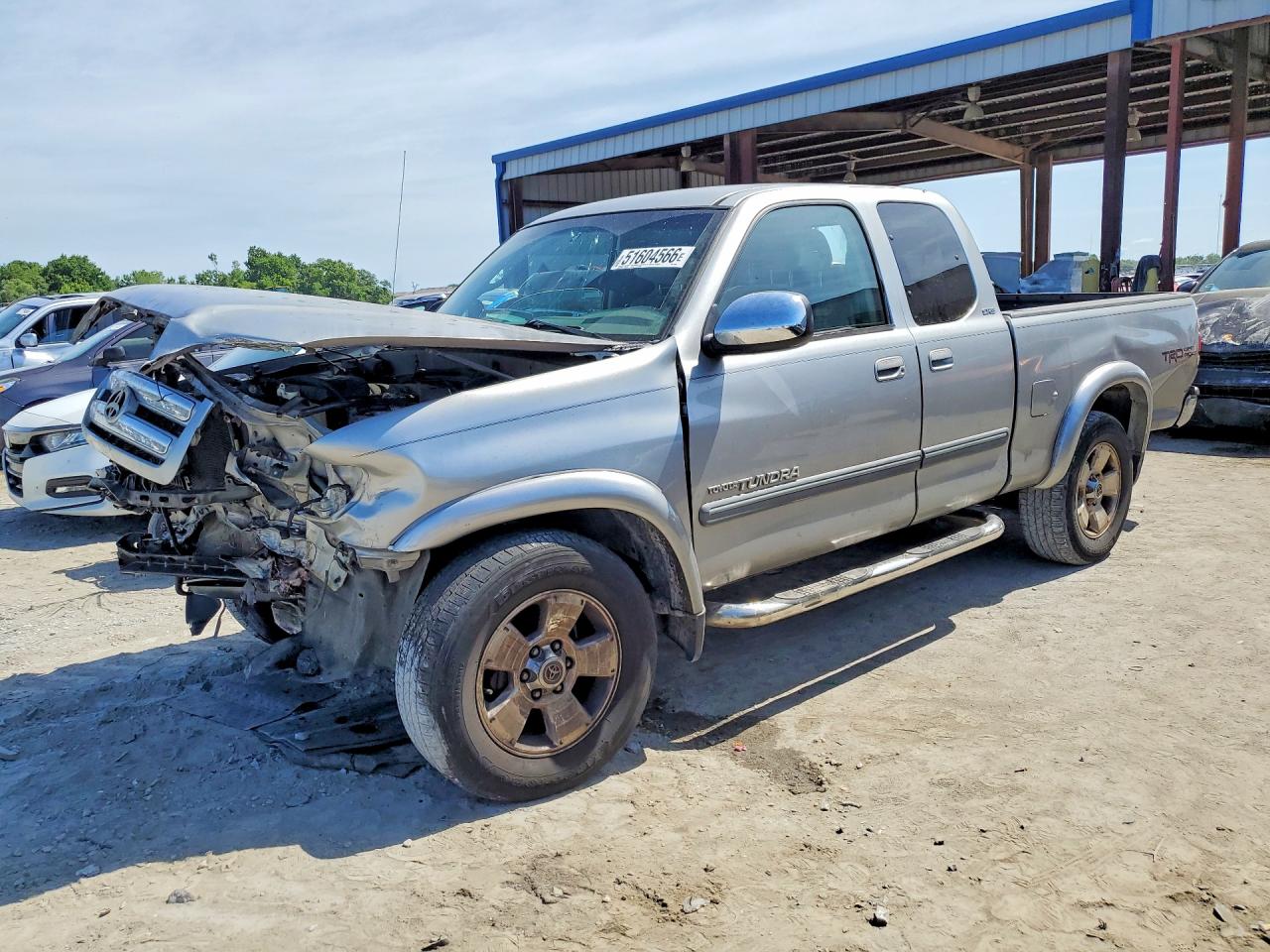 2004 TOYOTA TUNDRA