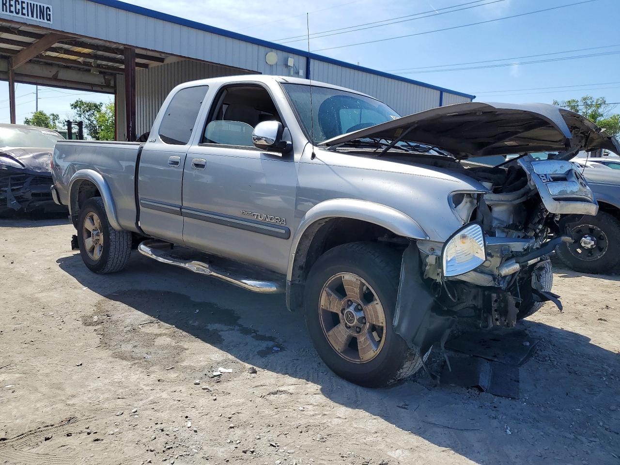 2004 TOYOTA TUNDRA