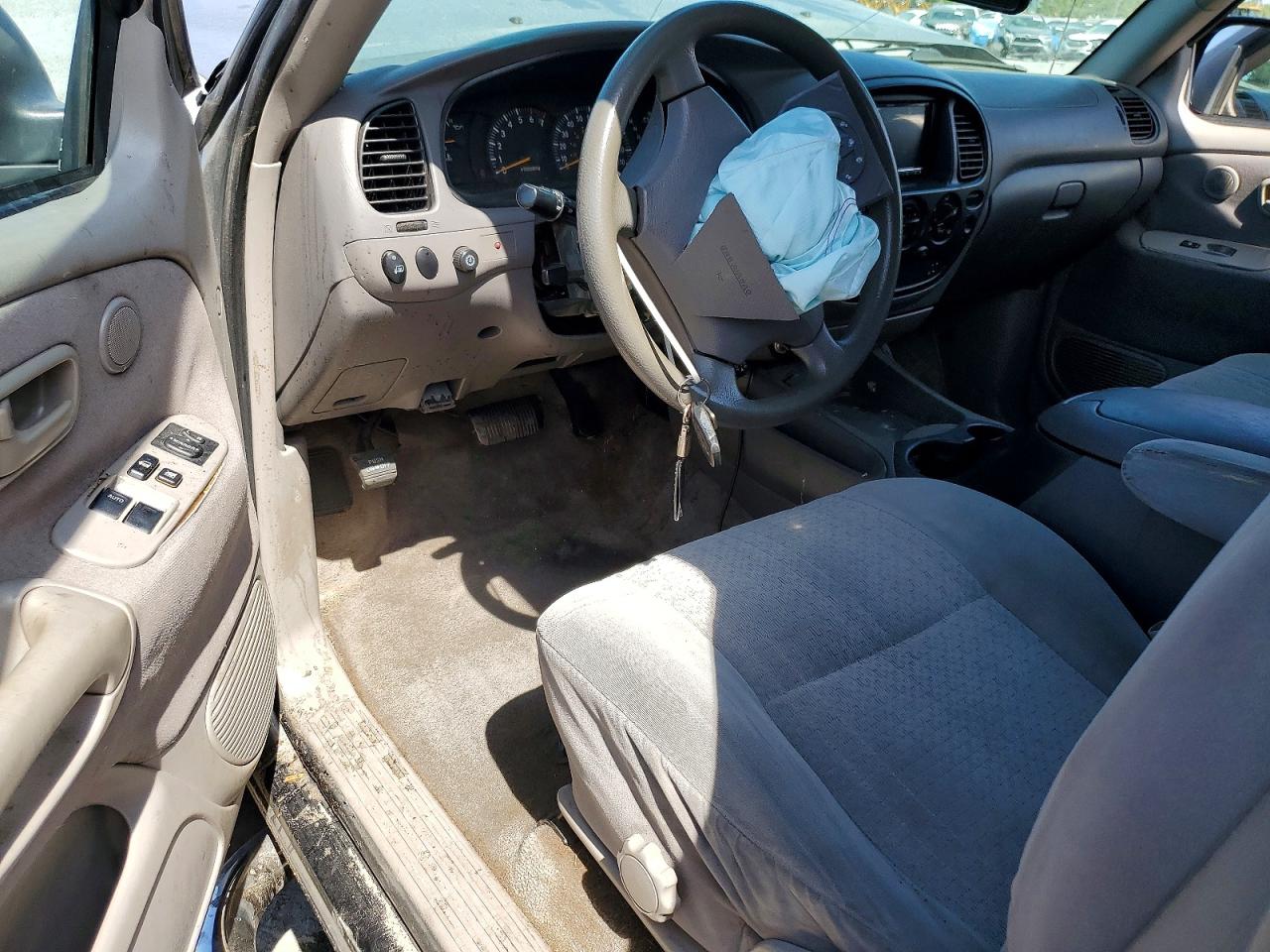 2004 TOYOTA TUNDRA