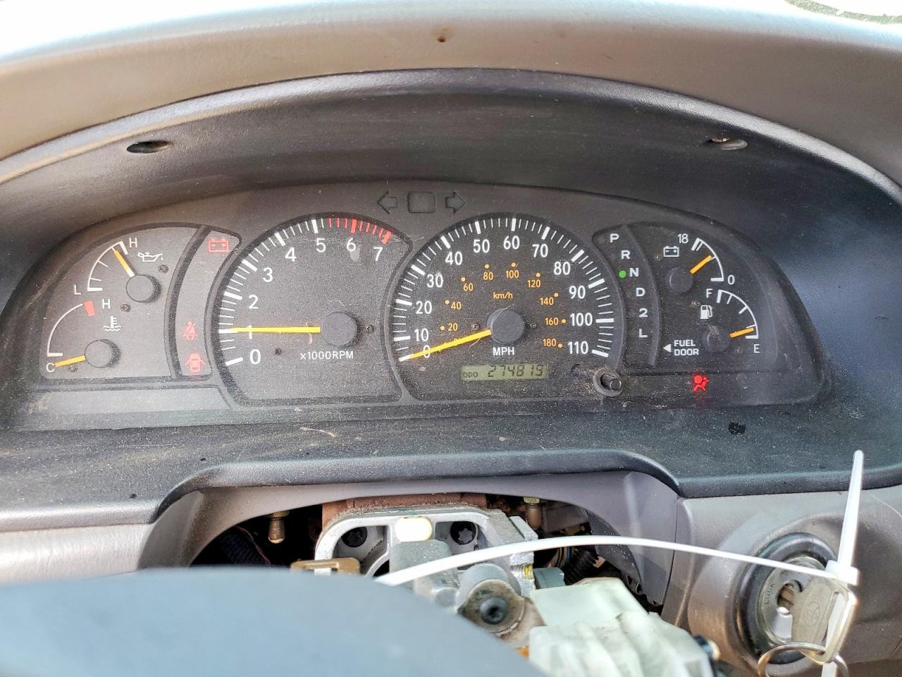 2004 TOYOTA TUNDRA