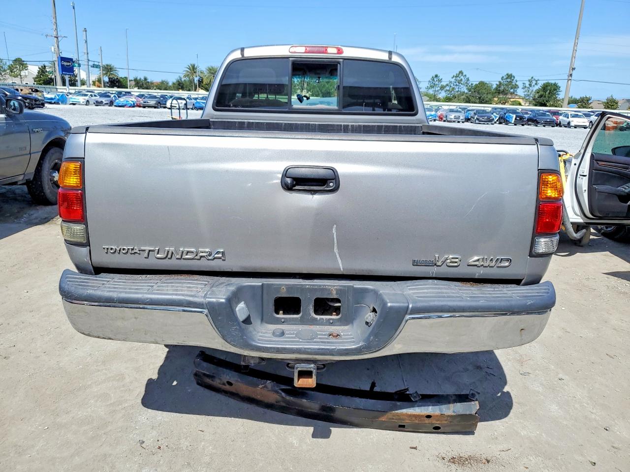 2004 TOYOTA TUNDRA