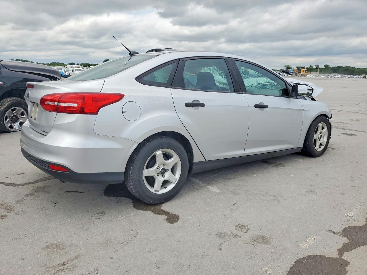 2015 FORD FOCUS
