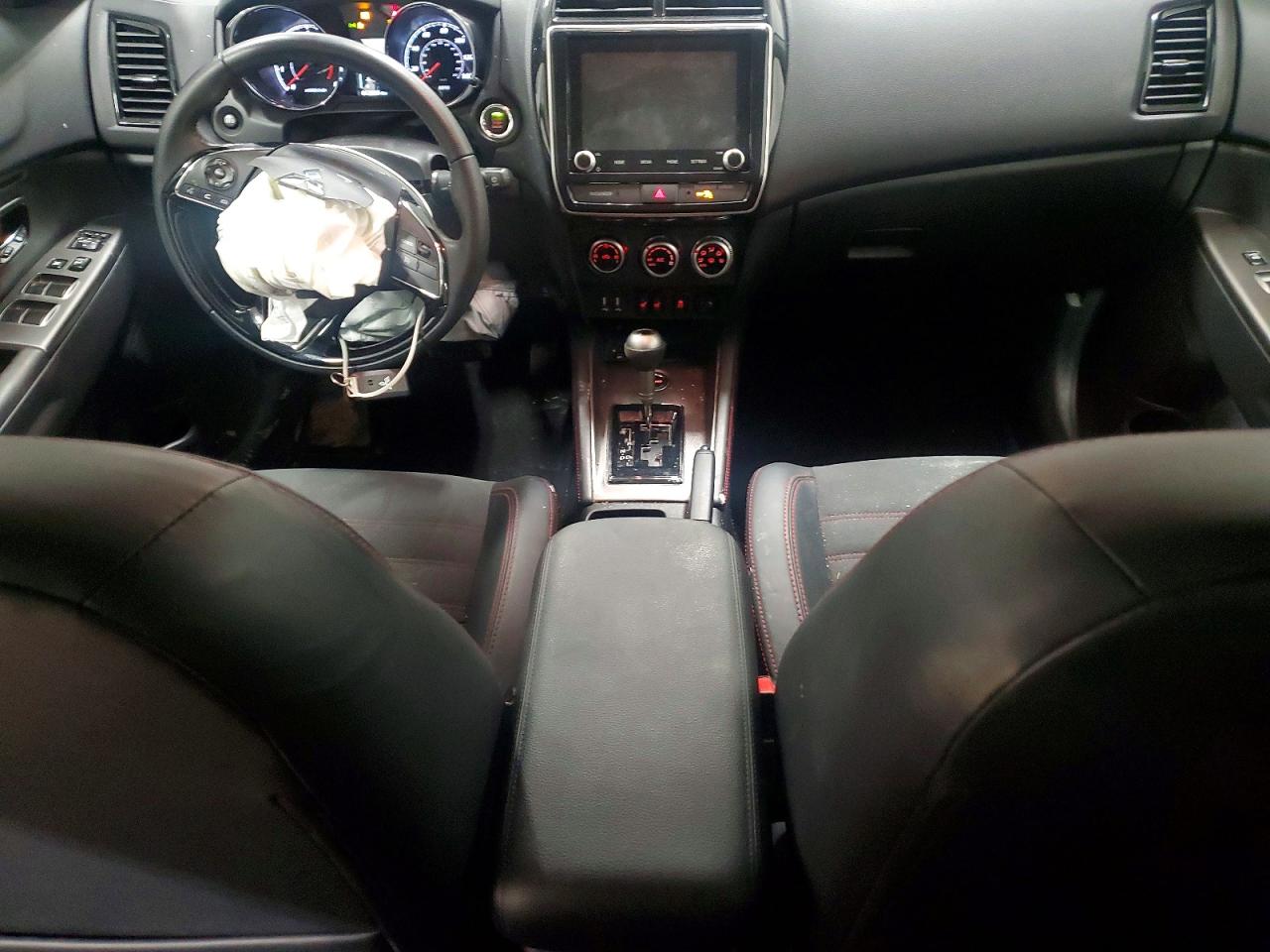 2024 MITSUBISHI OUTLANDER