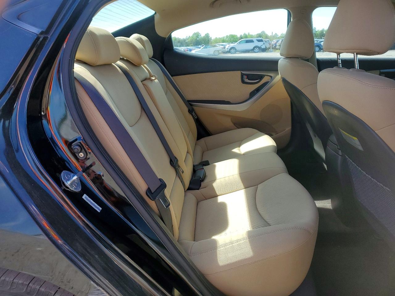 2011 HYUNDAI ELANTRA