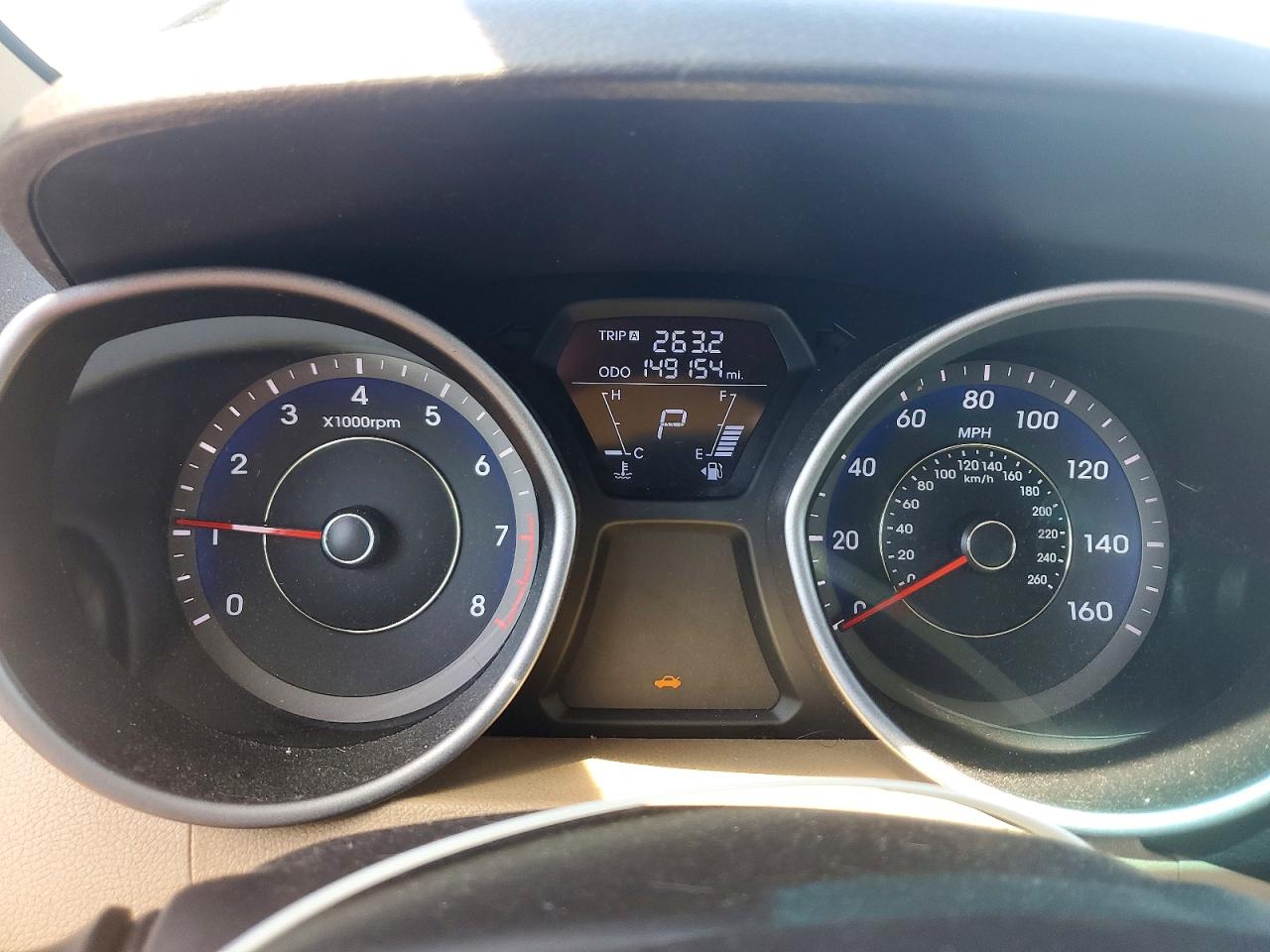 2011 HYUNDAI ELANTRA