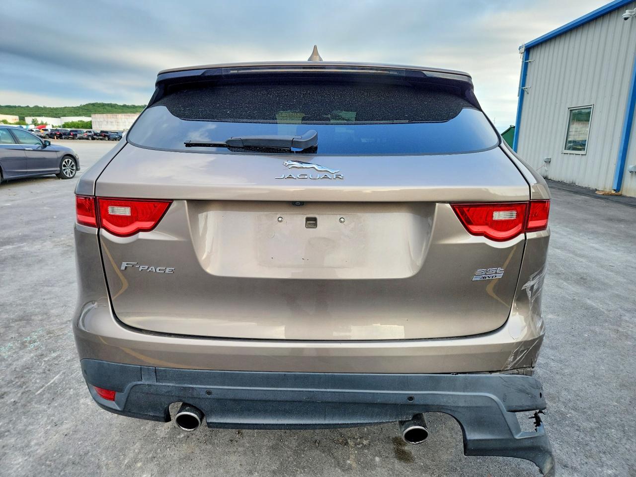 2017 JAGUAR F-PACE