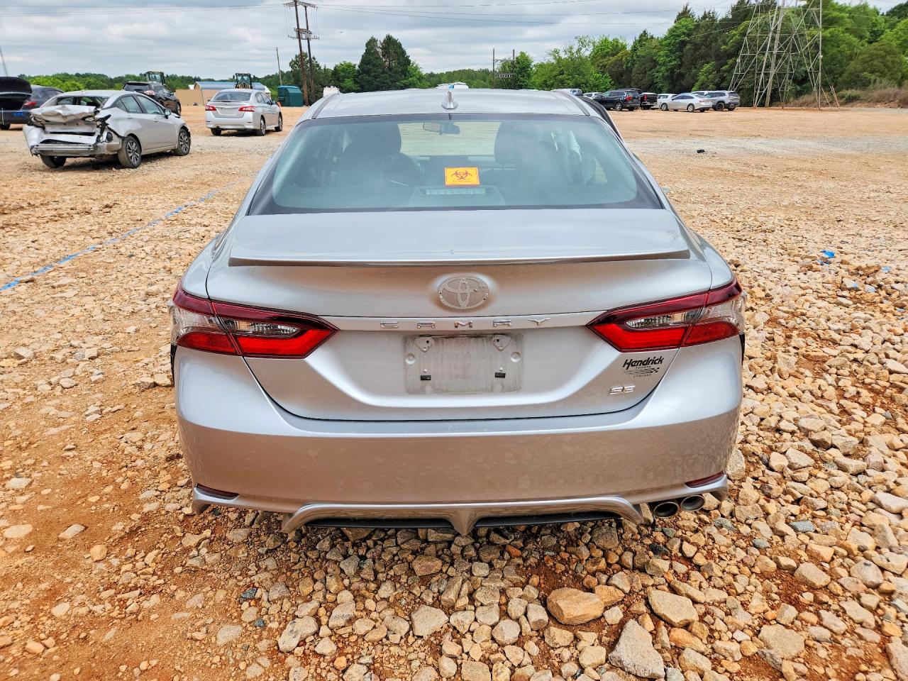 2024 TOYOTA CAMRY