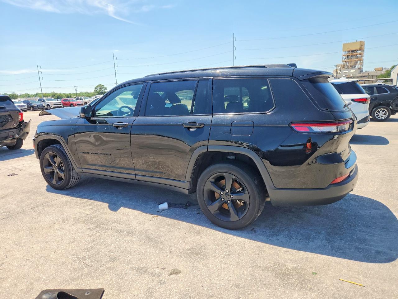 2022 JEEP CHEROKEE