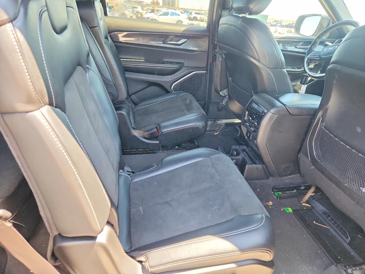 2022 JEEP CHEROKEE