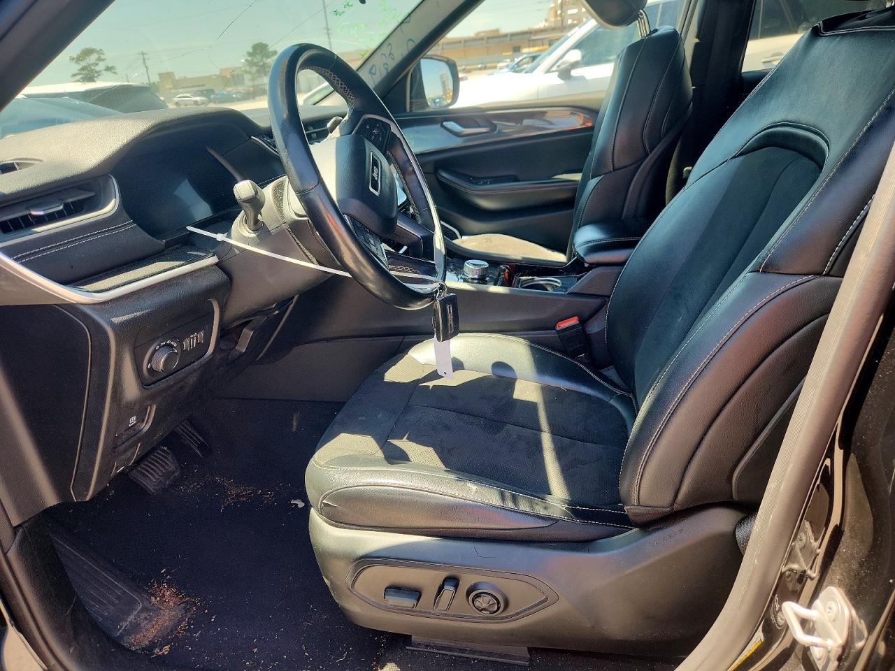 2022 JEEP CHEROKEE