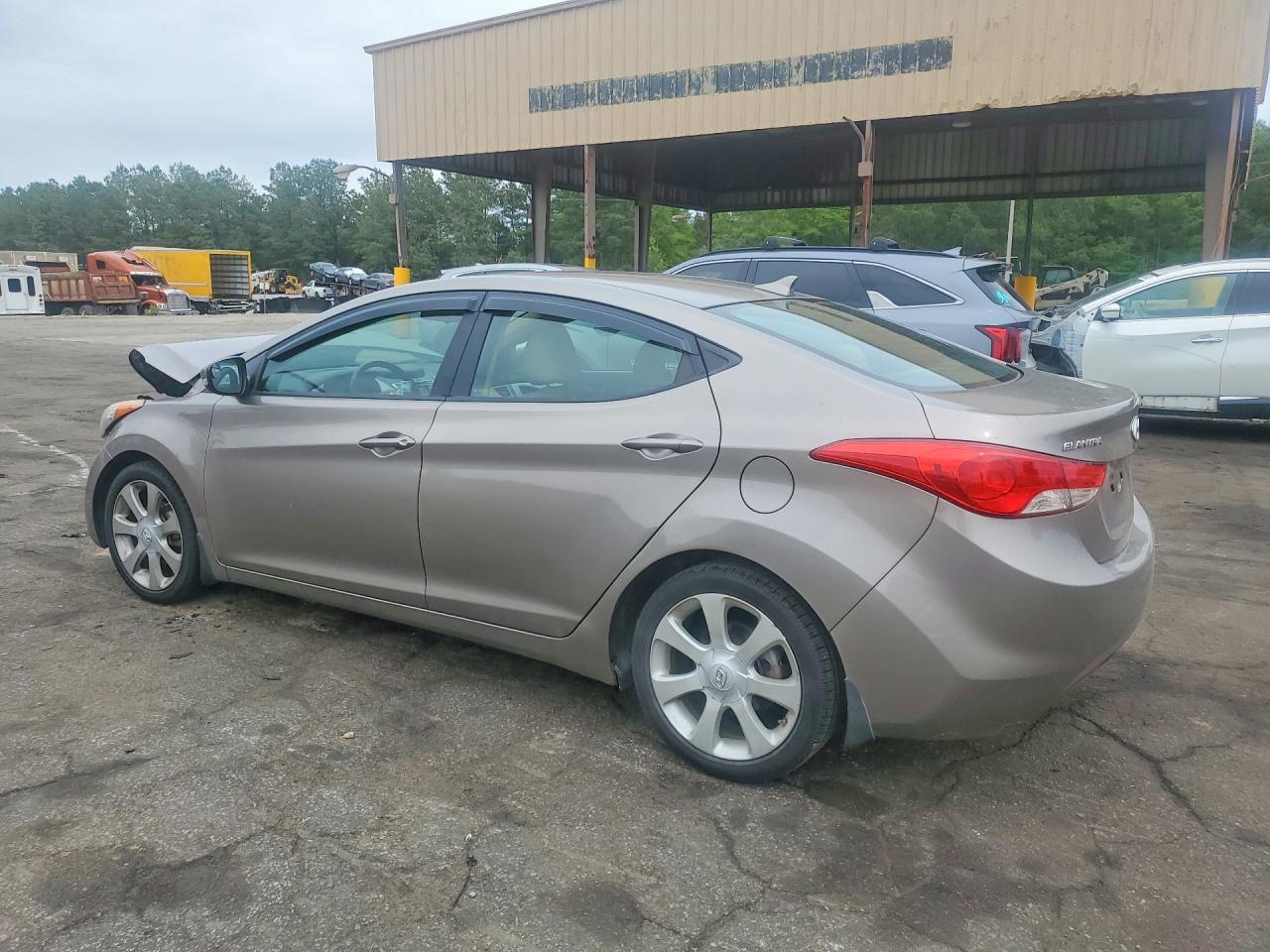 2012 HYUNDAI ELANTRA