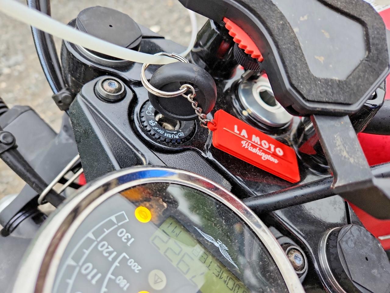 2019 MOTO GUZZI V7 III STN