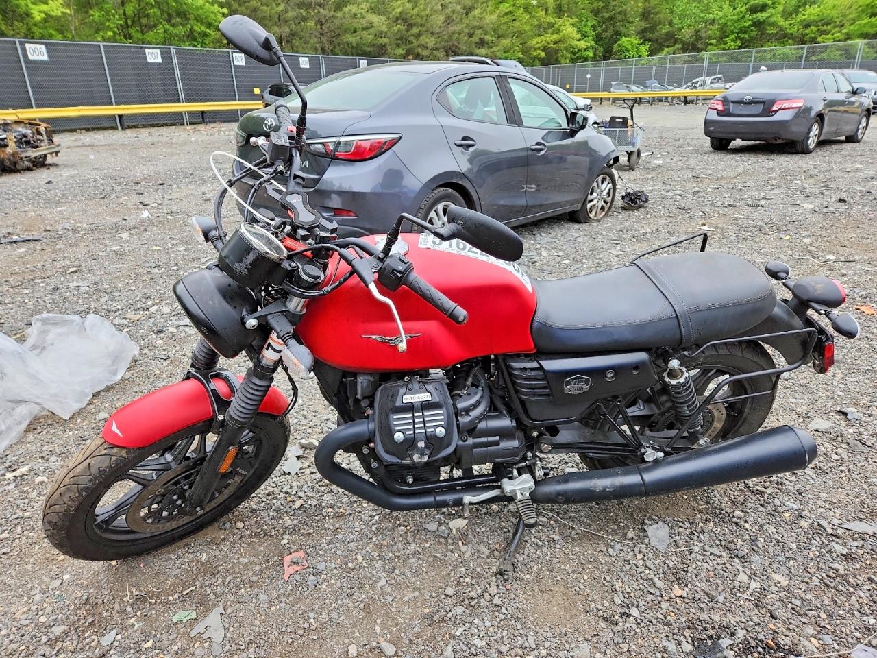 2019 MOTO GUZZI V7 III STN