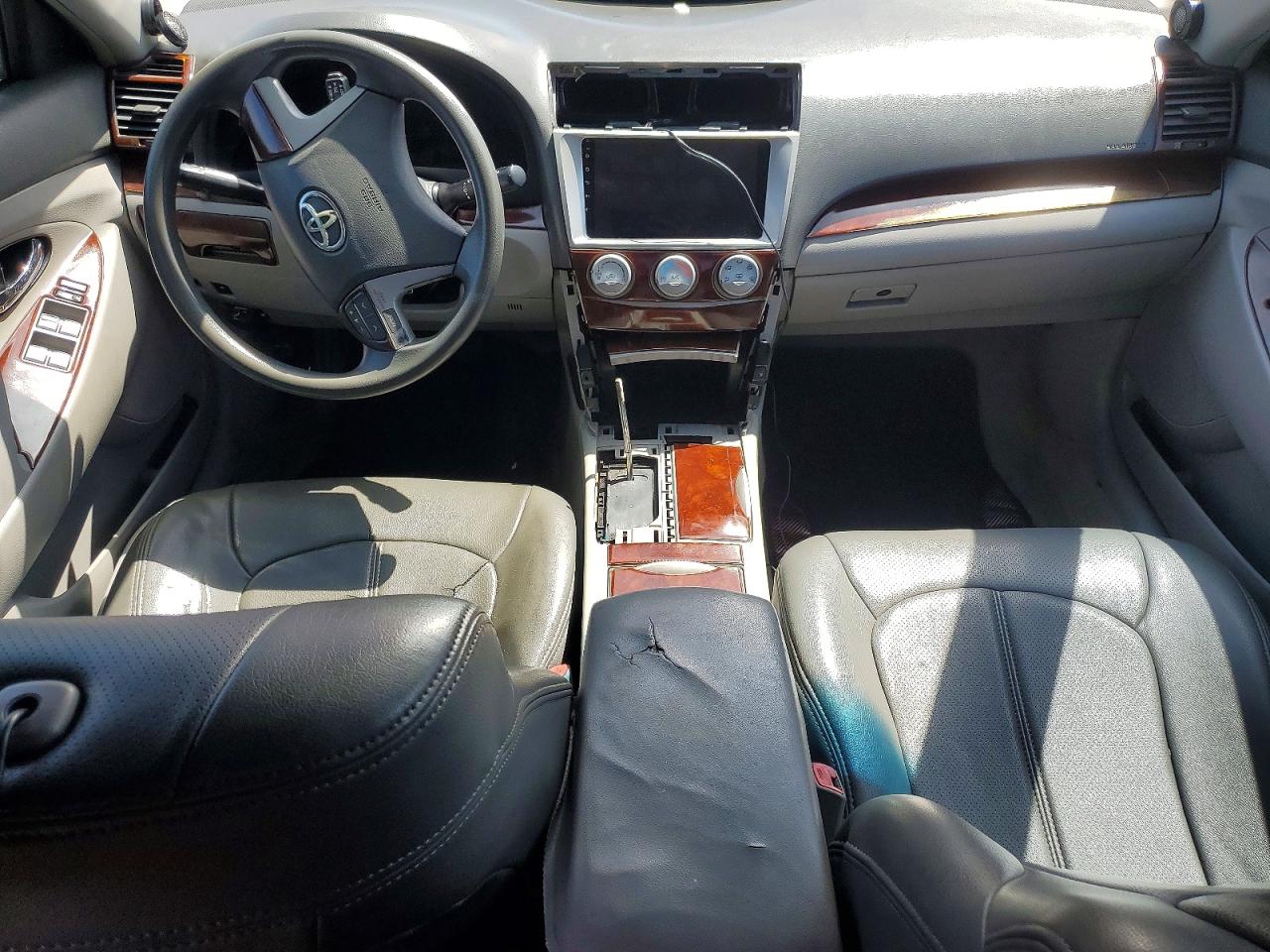 2010 TOYOTA CAMRY