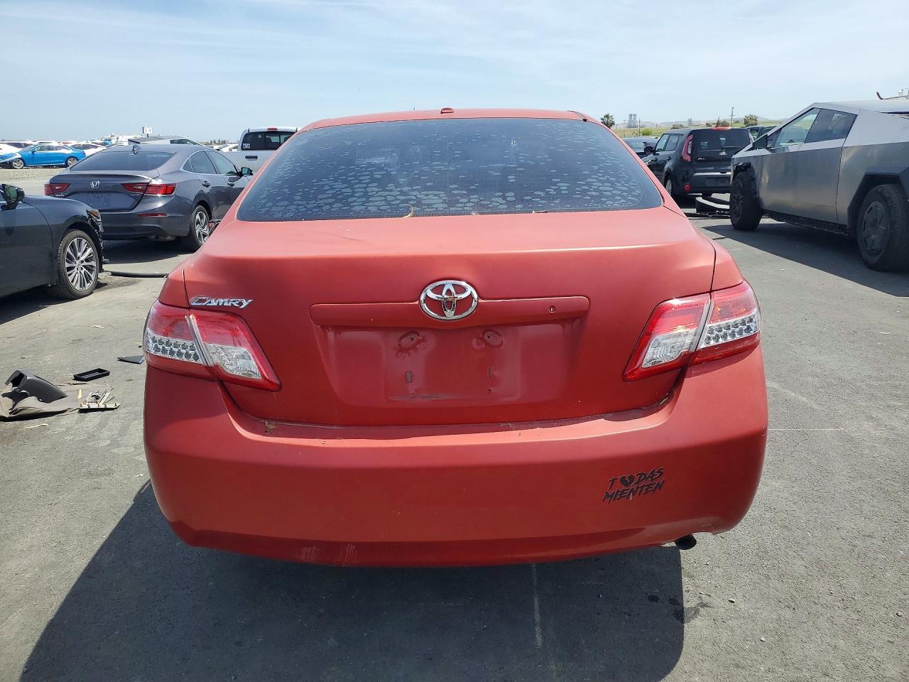 2010 TOYOTA CAMRY