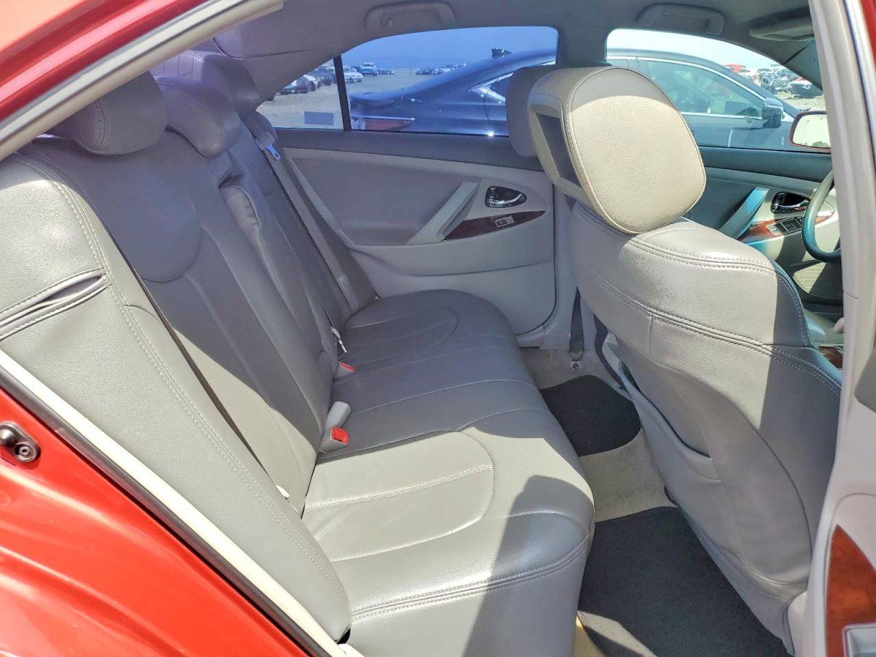 2010 TOYOTA CAMRY