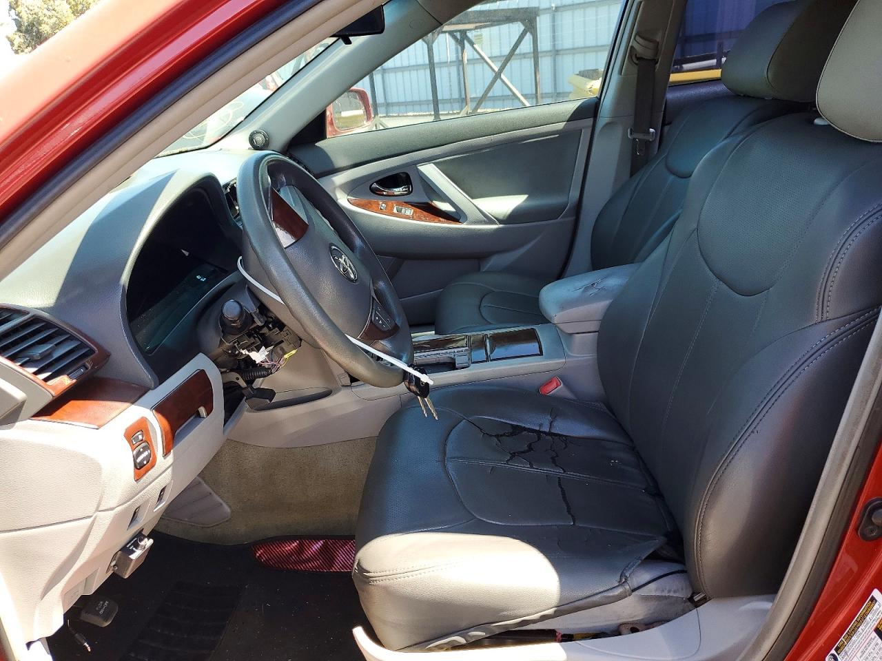 2010 TOYOTA CAMRY