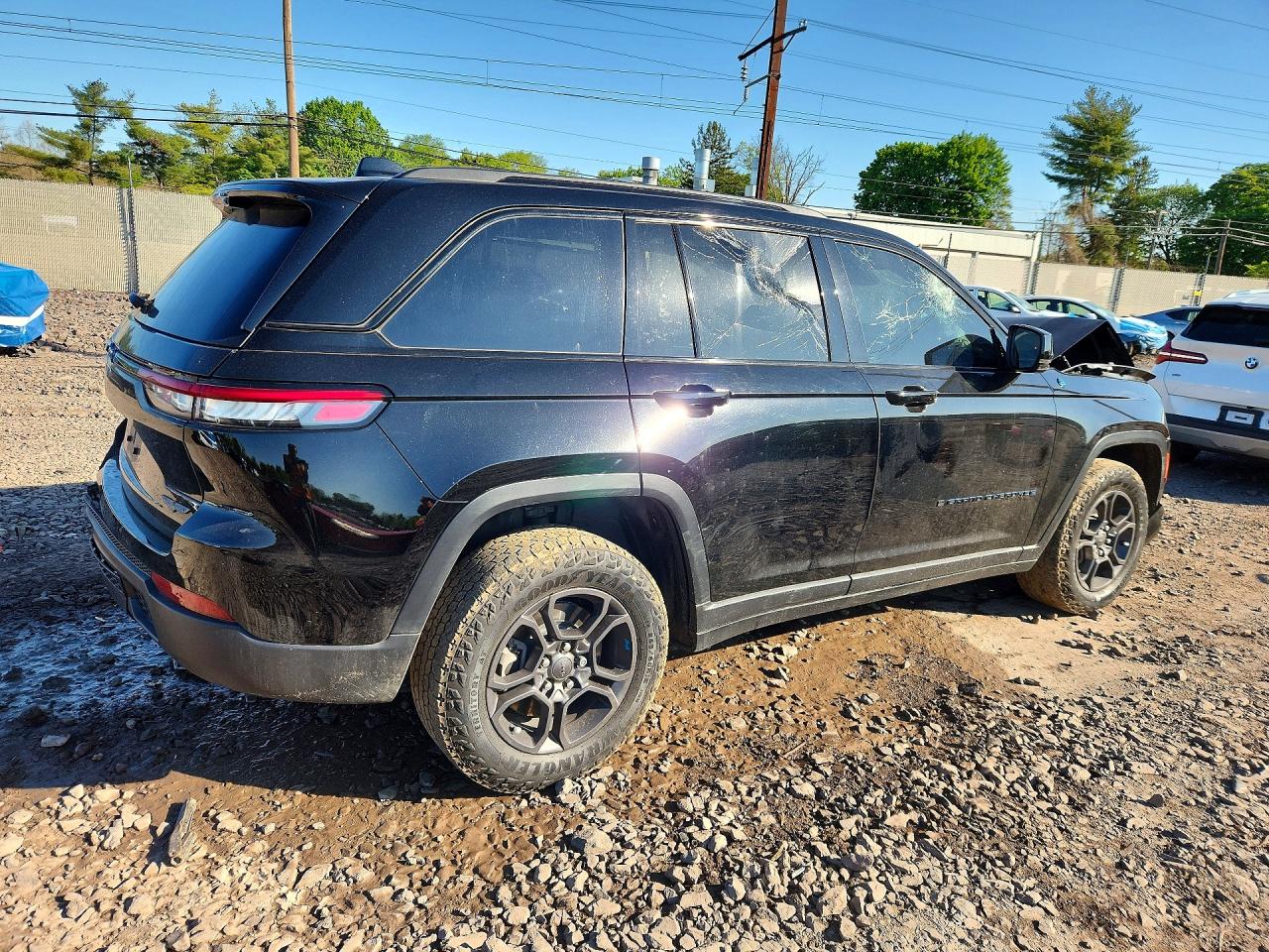 2024 JEEP CHEROKEE