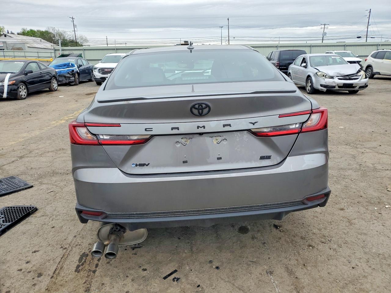 2025 TOYOTA CAMRY