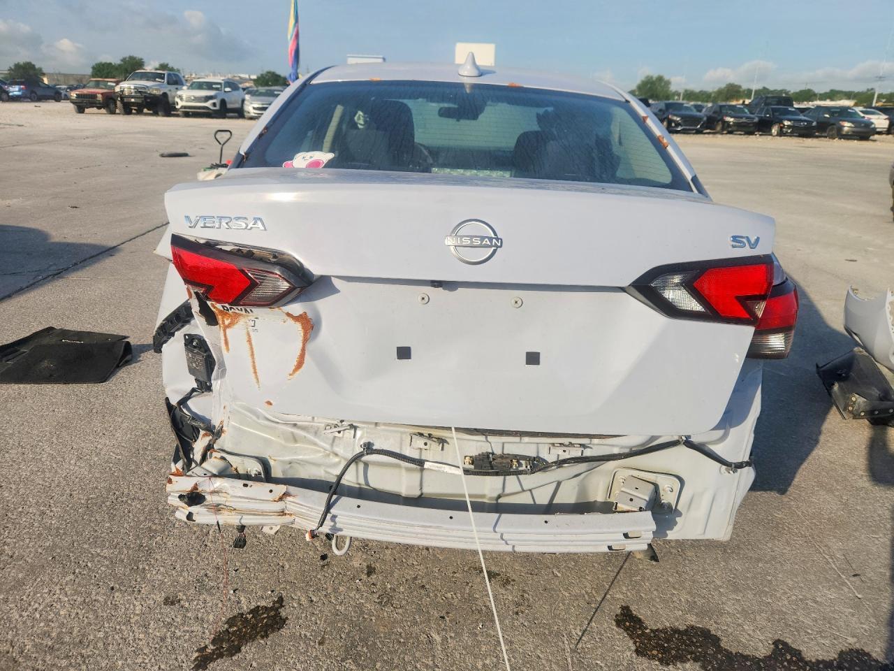 2024 NISSAN VERSA