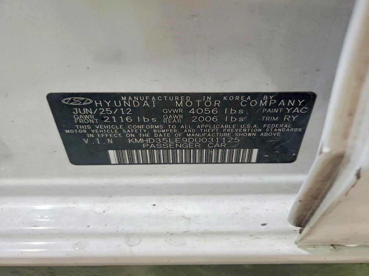 2013 HYUNDAI ELANTRA