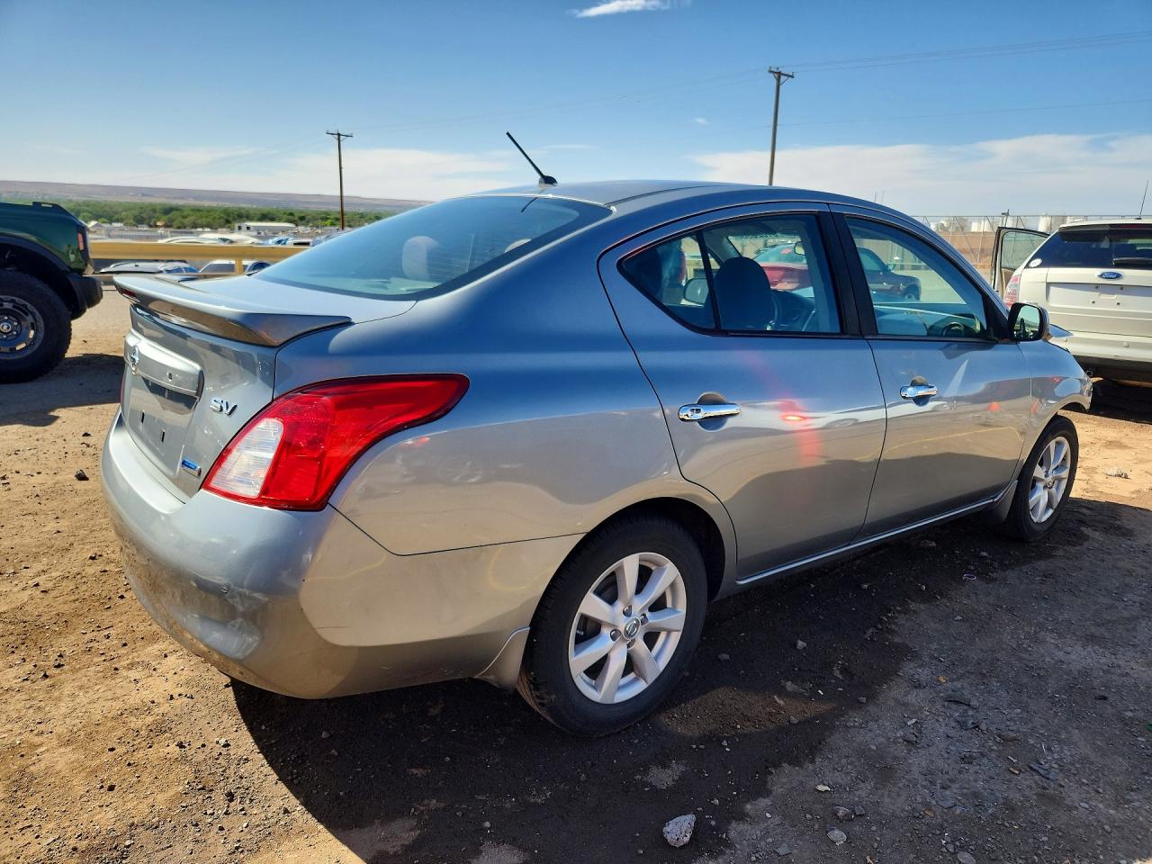 2014 NISSAN VERSA