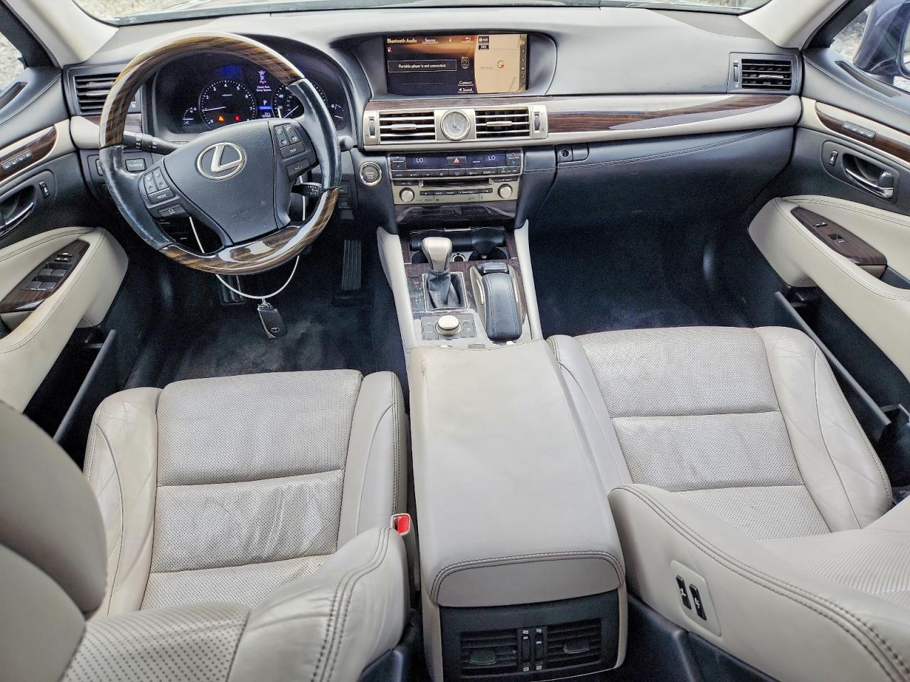 2016 LEXUS LS460