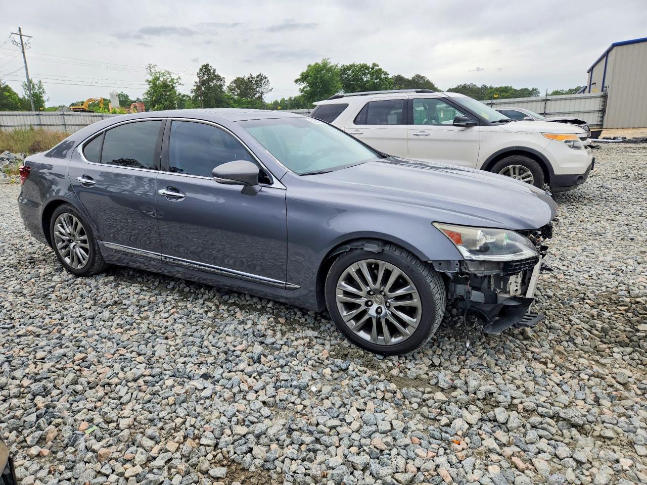 2016 LEXUS LS460