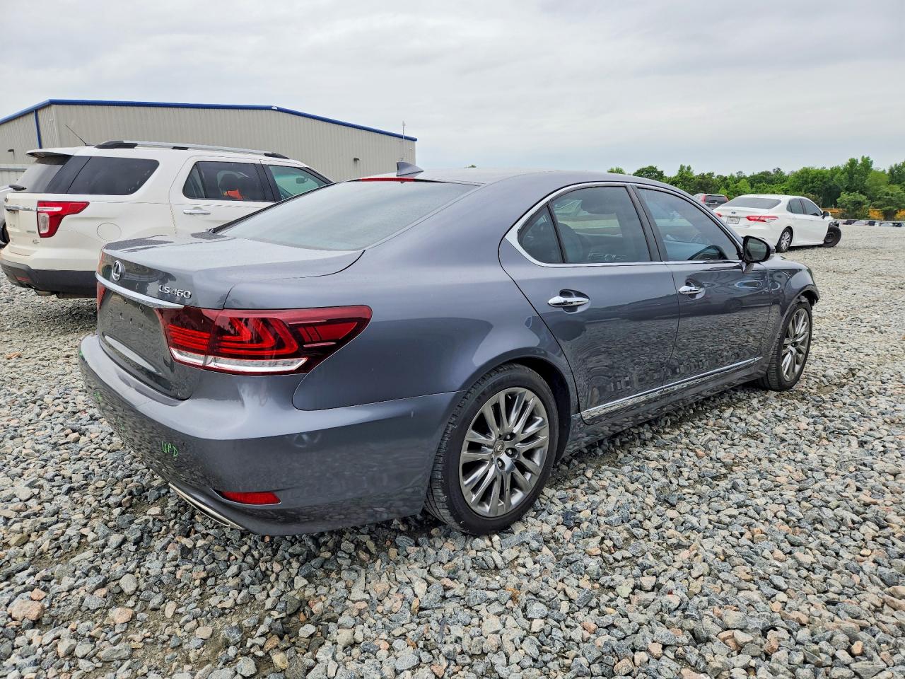 2016 LEXUS LS460