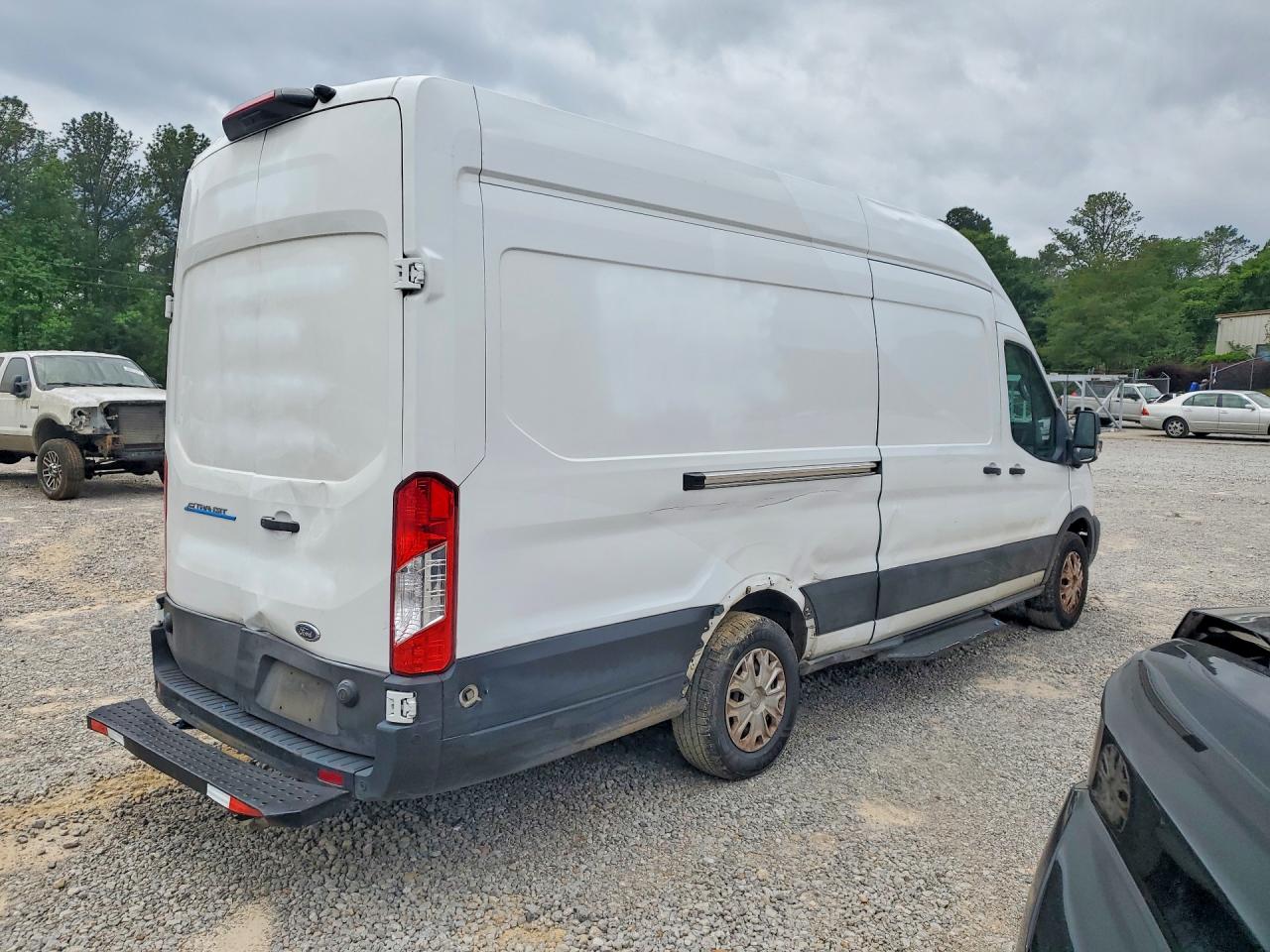 2022 FORD TRANSIT