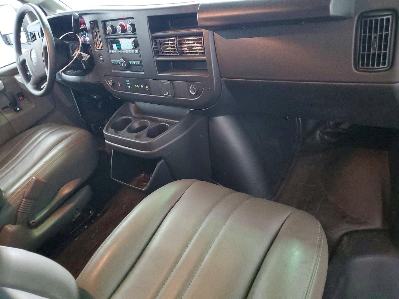 2024 GMC SAVANA