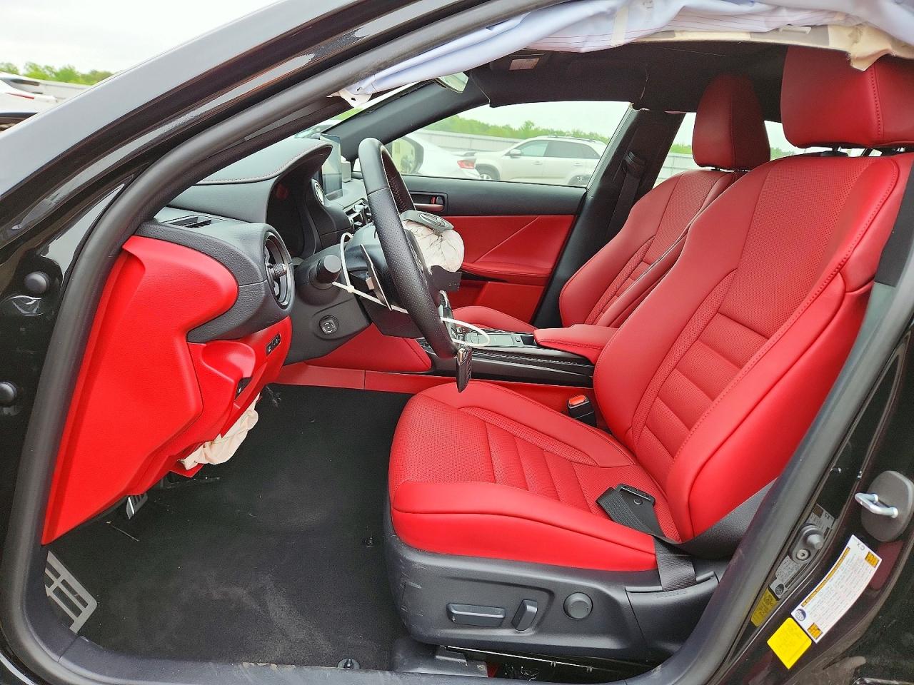 2025 LEXUS IS