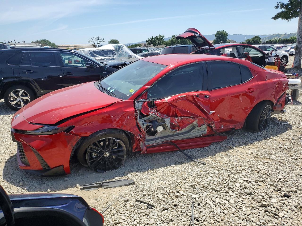 2025 TOYOTA CAMRY