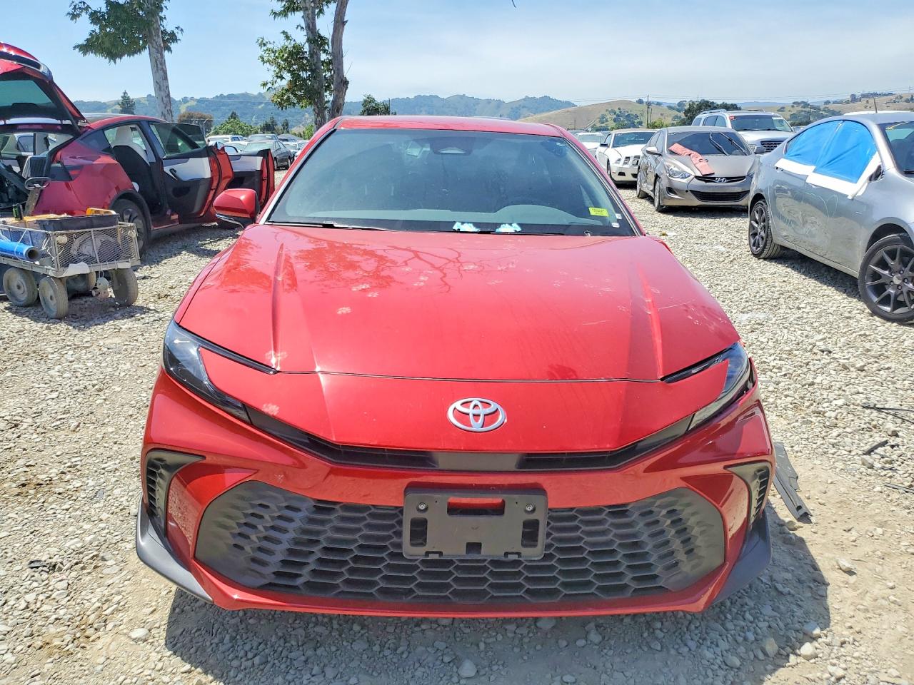 2025 TOYOTA CAMRY