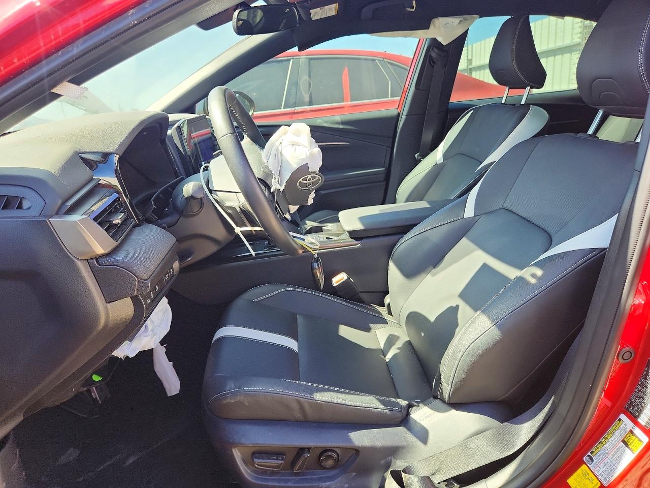 2025 TOYOTA CAMRY